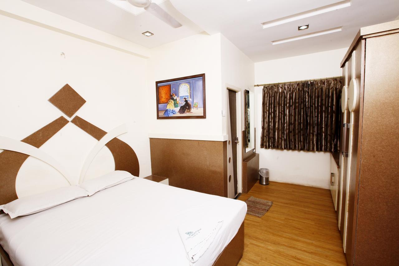 Hotel Vasantham 코임바토르 외부 사진